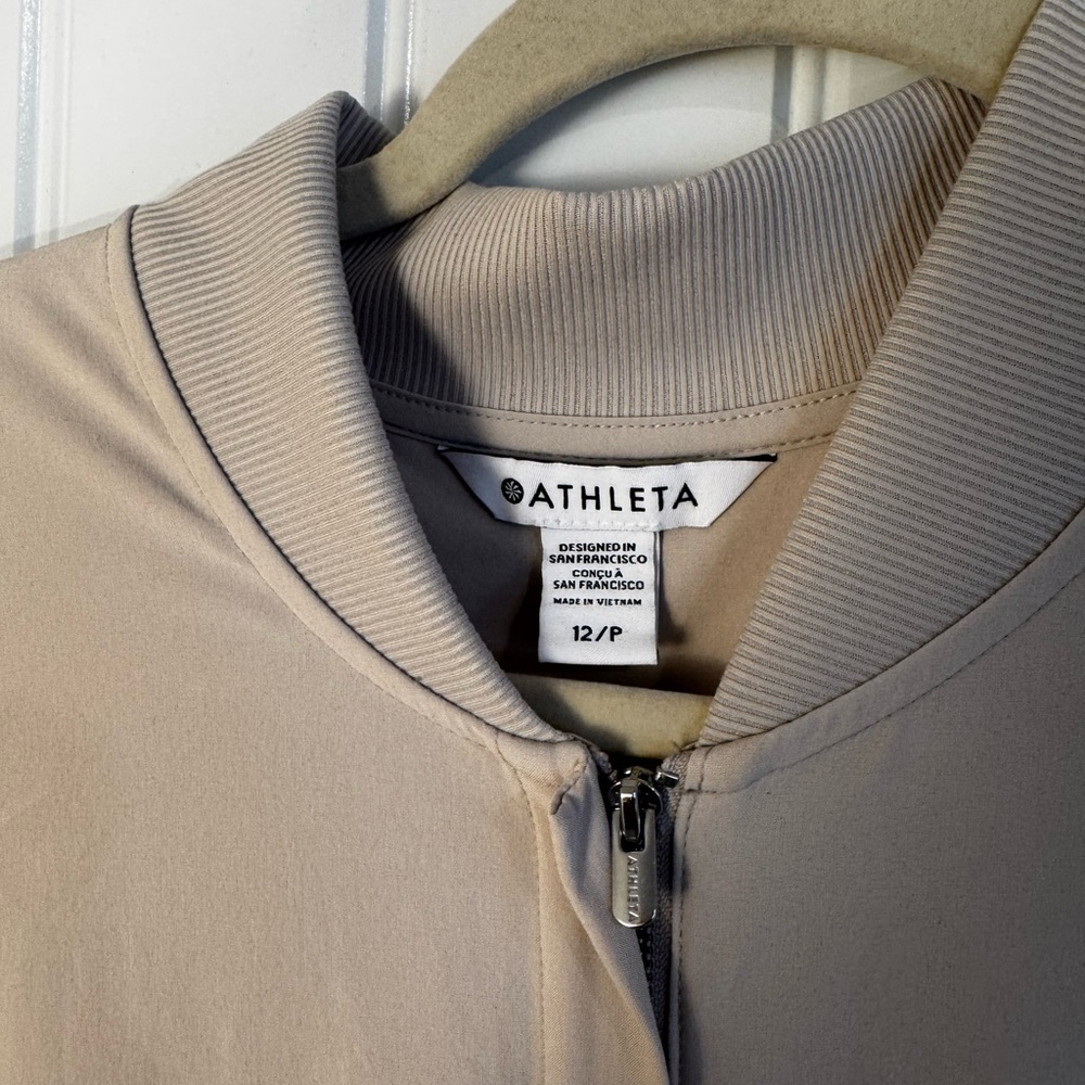 Athleta Sleeveless Cargo Jumpsuit in Light Beige - Picture 6 of 14